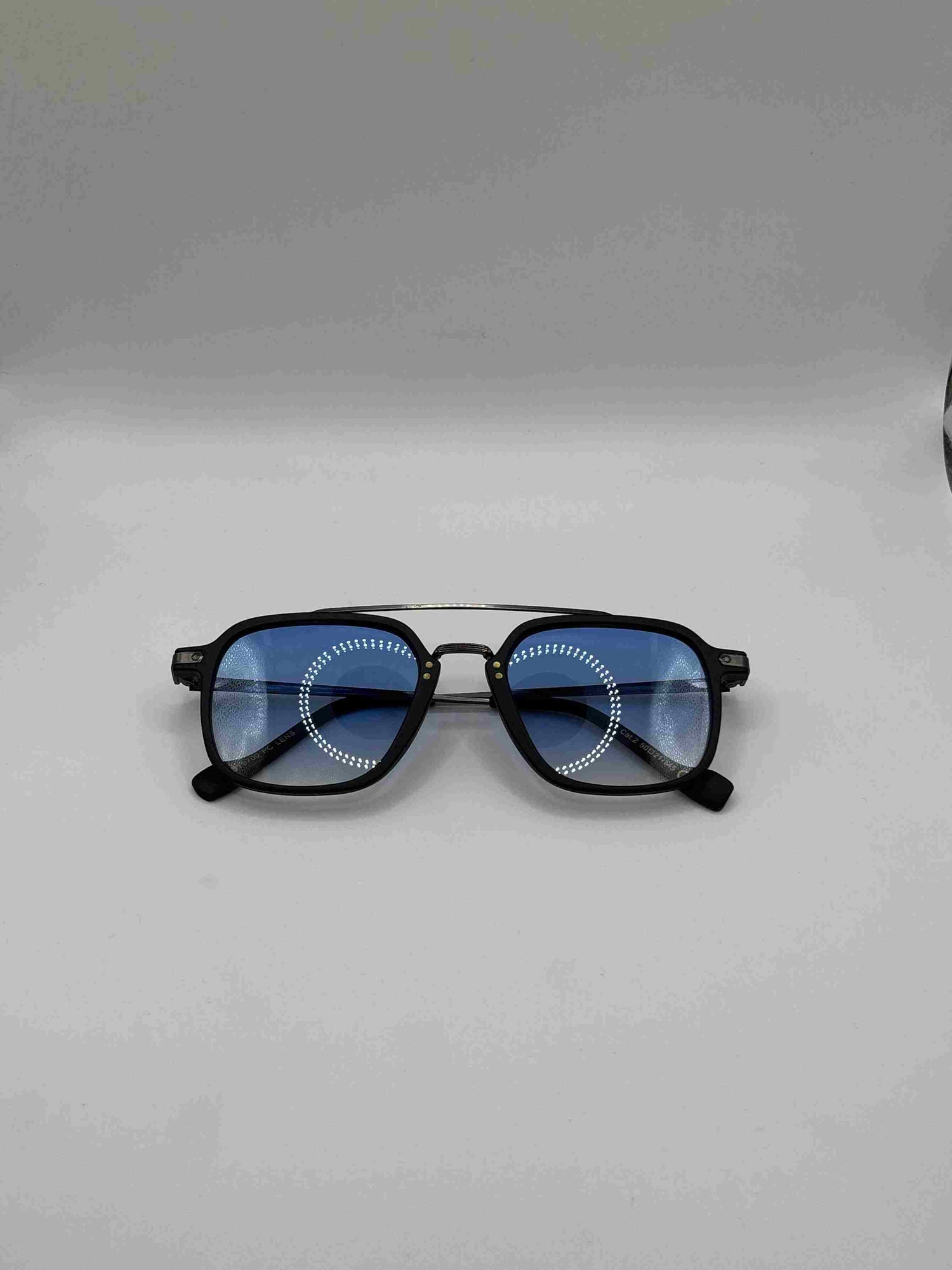 AVIATOR